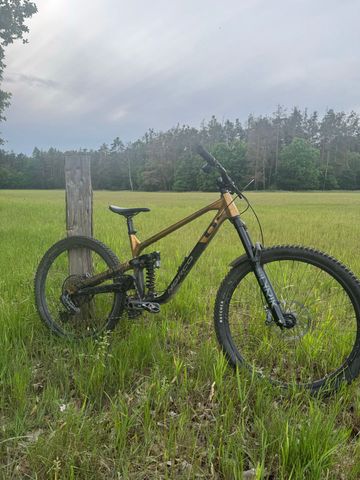 Used Norco Sight A1 2024 2024 Mountainbike, Black, 29 — image 6 of 8