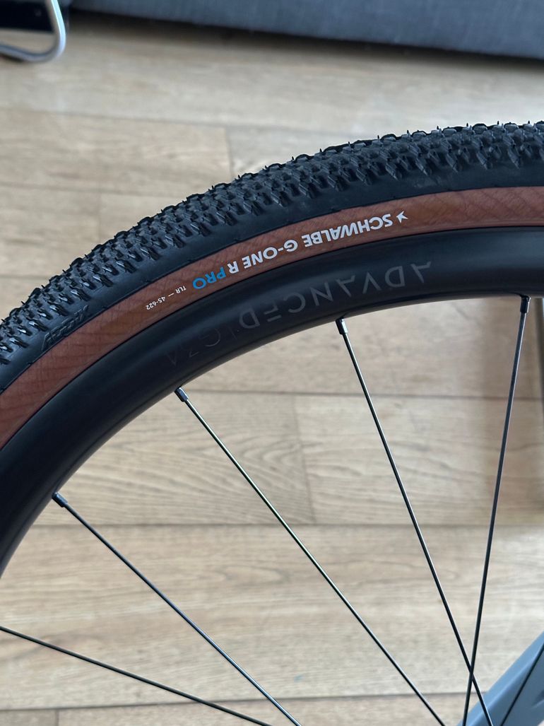 CUBE NUROAD C:62, PRO 2026 2026 Road & Gravel usato, Grigio chiaro — immagine 4 di 5
