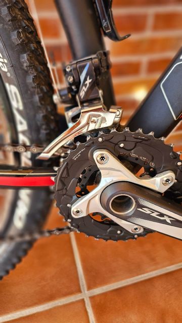 Tweedehands Orbea ALMA H30-EAGLE 29 2018 2018 Mountainbike — afbeelding 3 van 10
