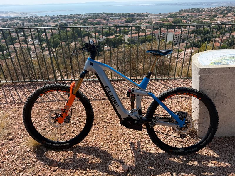 Used CUBE STEREO HYBRID 160 HPC ACTIONTEAM 625 27.5 NYON 2021 2021 MTB