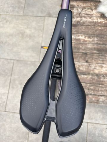 Gebrauchtes Giant FastRoad SL 1 2021 2021 Urban, Violett — Bild 6 von 14