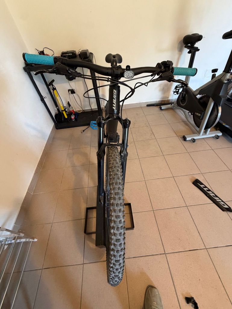 Used Giant Talon E+ 29 2 2021 2021 Mountainbike, Black, 29 — image 12 of 19