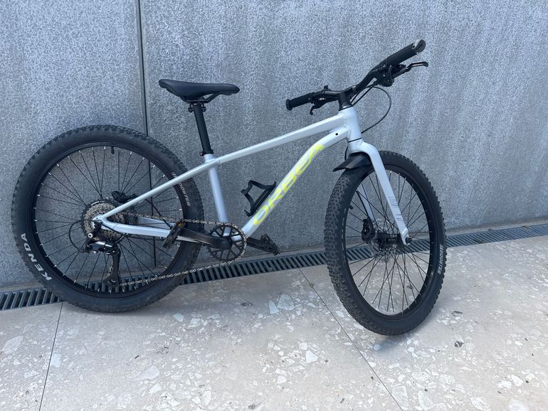 Orbea Mx Shimano Acera 2025 2025 Youth usato, Grigio chiaro — immagine 2 di 5