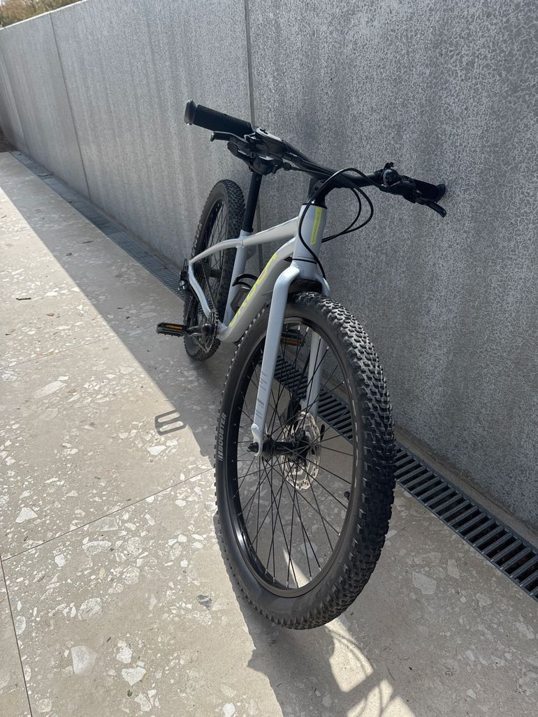 Orbea Mx Shimano Acera 2025 2025 Youth usato, Grigio chiaro — immagine 4 di 5