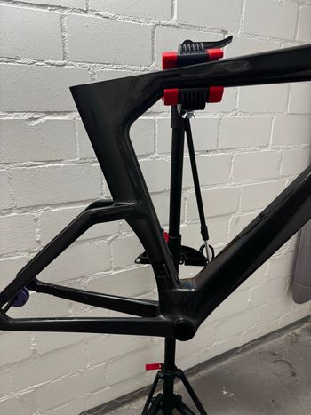 Tweedehands Velobuild Custom Frameset 2024 Road & Gravel — afbeelding 8 van 13