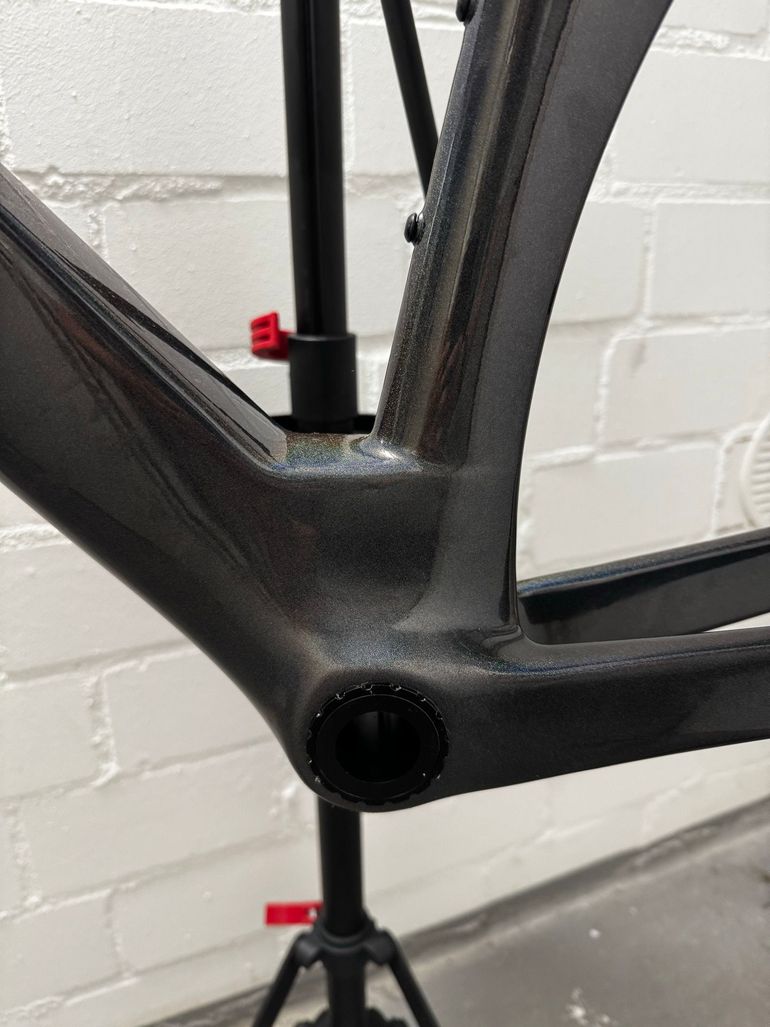 Tweedehands Velobuild Custom Frameset 2024 Road & Gravel — afbeelding 2 van 13
