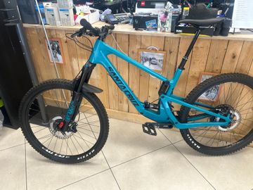 Used Santa Cruz 5010 C R 2018 2018 Mountainbike, Green, 27.5 — image 3 of 5