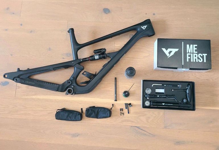 YT Custom Shimano Deore XT 2026 Mountainbike usato, Nero — immagine 17 di 20