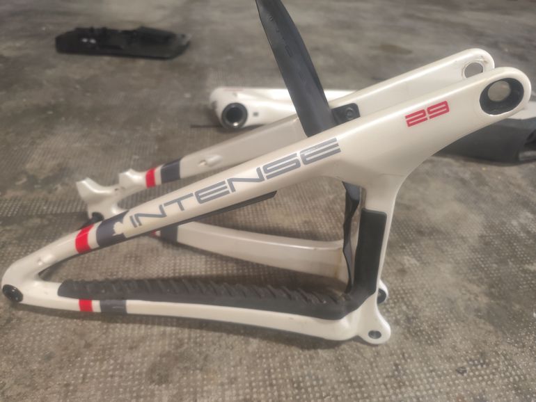 Käytetty Intense TRACER 29 FRAMESET 2026 Frameset 2026 Mountainbike — kuva 7 / 16