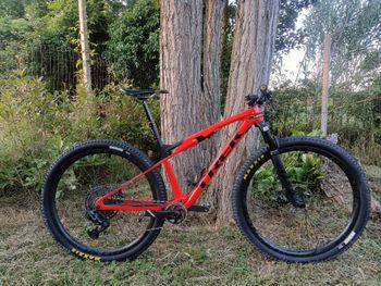 Tweedehands Trek Supercaliber 9.8 GX Gen 1 2022 2022 MTB