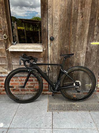 Używany Canyon Aeroad CF SL 7 2021 2021 Road & Gravel — zdjęcie 2 z 6