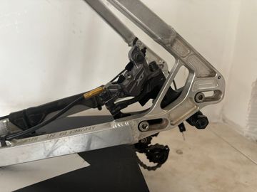 Used Nicolai Argon-GLF Techline 2018 Frameset 2018 Mountainbike, Light Gray, 27.5 — image 7 of 10