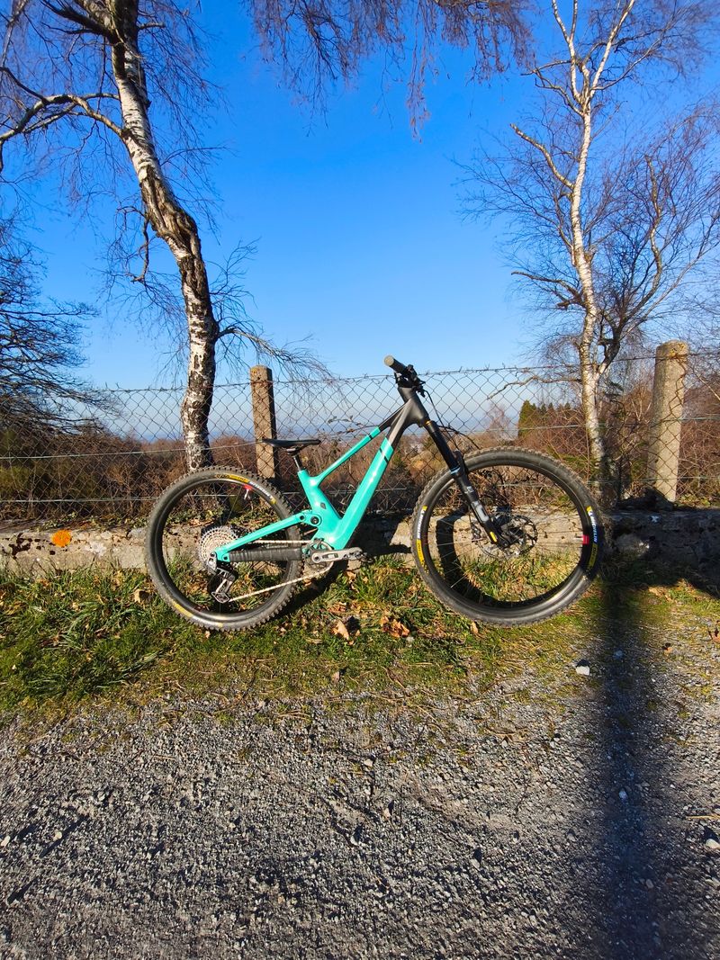 Used Scott VTT Enduro Scott Genius 910 ST TR 2024 Carbone Taille S – Kit Cadre Complet Öhlins/FOX Frameset 2025 MTB