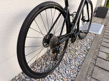 Použité BMC Roadmachine FIVE 2023 2023 Road & Gravel — obrázek 4 z 12