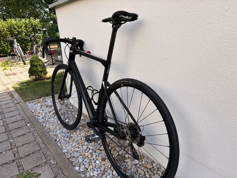 Použité BMC Roadmachine FIVE 2023 2023 Road & Gravel — obrázek 10 z 12
