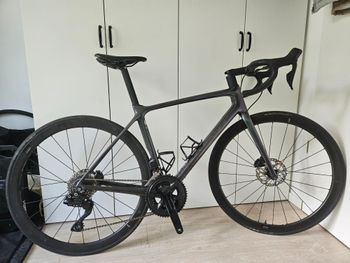 Giant TCR Advanced Pro Disc 1 Di2 2024 2024 Road & Gravel usato
