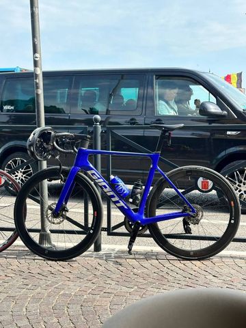 Tweedehands Giant Propel Advanced 1 2023 2023 Road & Gravel — afbeelding 1 van 3