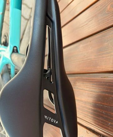 Używany Bianchi Oltre Shimano 105 2026 Road & Gravel — zdjęcie 6 z 11