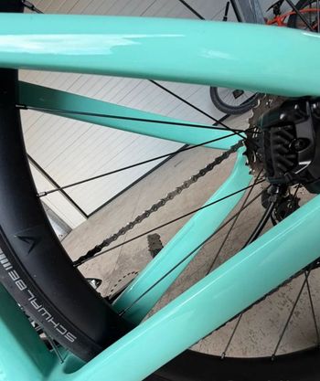 Bianchi Oltre Shimano 105 2026 Road & Gravel usato, Blu — immagine 3 di 11