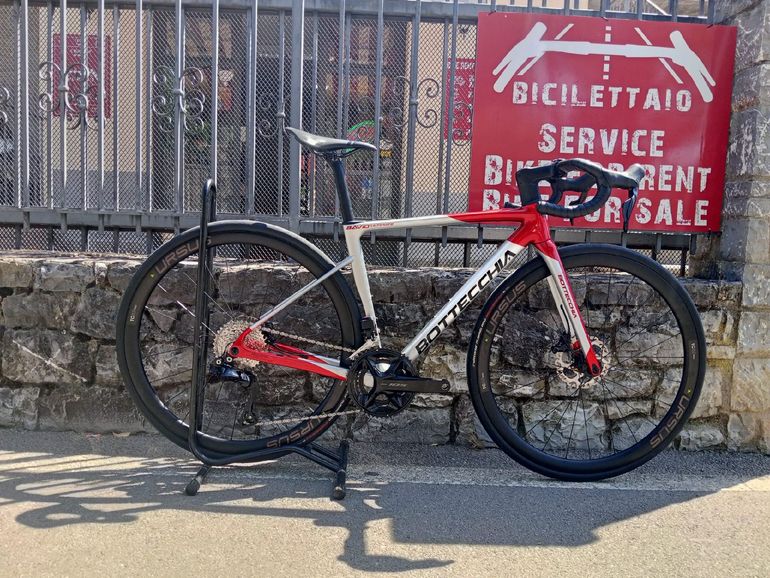 Tweedehands Bottecchia Custom Shimano 105 Di2 2026 Road & Gravel — afbeelding 2 van 6