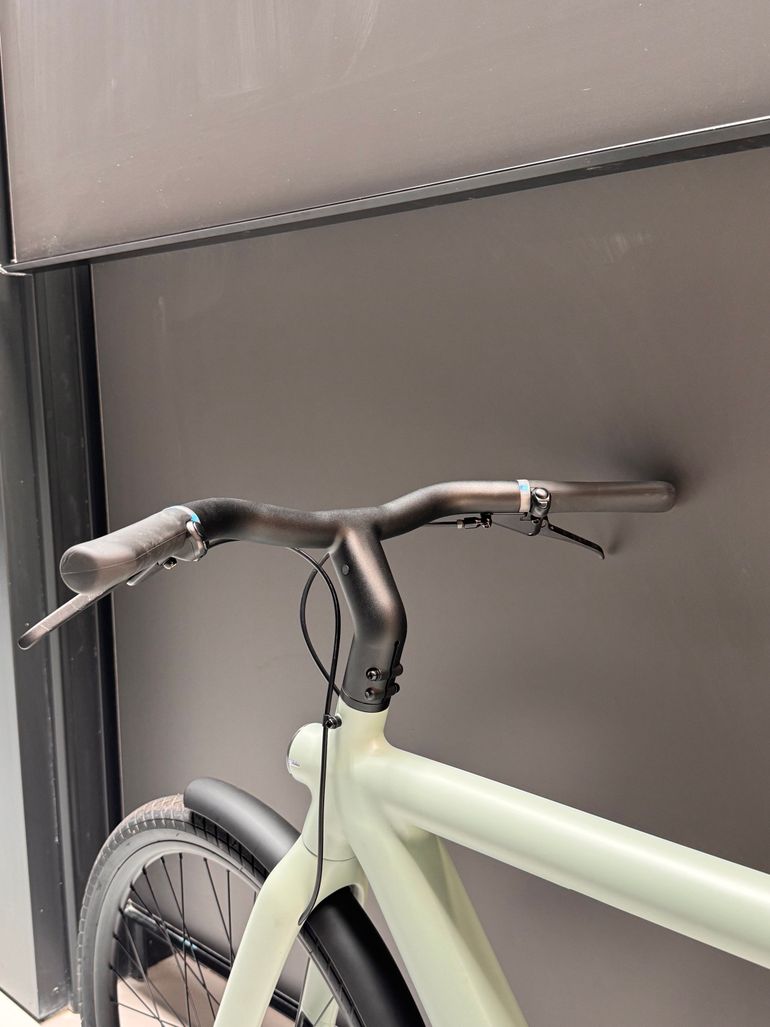 Używany Vanmoof S6 2025 2025 Urban — zdjęcie 6 z 10