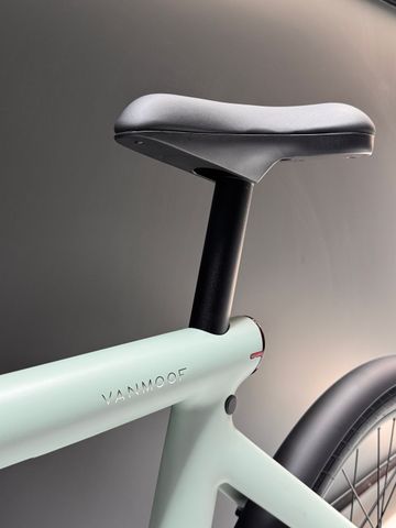 Used Vanmoof S6 2025 2025 Urban, Light Gray — image 5 of 10