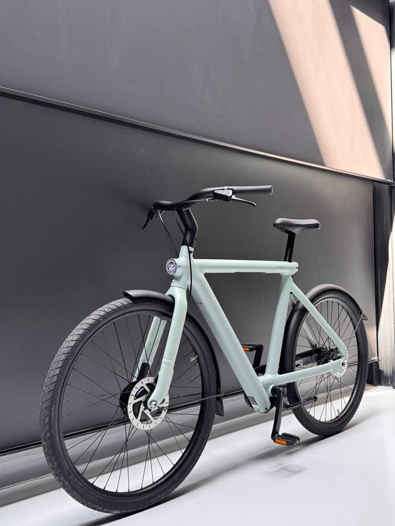 Używany Vanmoof S6 2025 2025 Urban — zdjęcie 2 z 10