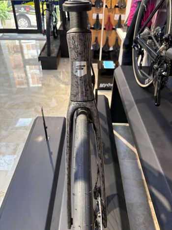 Brugt Focus IZALCO MAX 9.7 2026 2026 Road & Gravel — billede 4 af 5