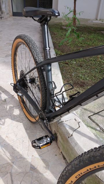 Used Scott Scale 940 2022 2022 Mountainbike, Light Gray, 29 — image 6 of 7