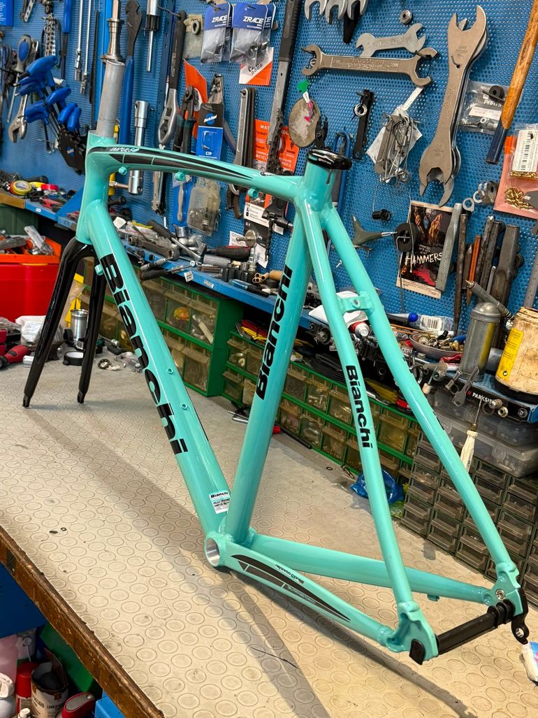 Used Bianchi IMPULSO. 2020. NOS. NUOVO. Frameset 2020 Road & Gravel, Blue — image 12 of 16