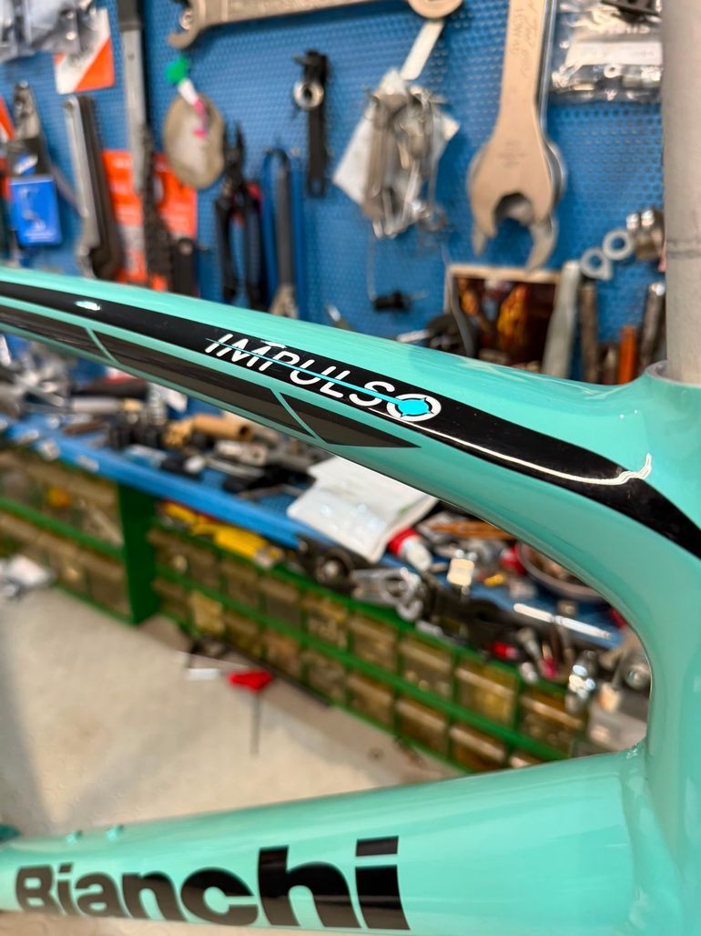 Used Bianchi IMPULSO. 2020. NOS. NUOVO. Frameset 2020 Road & Gravel, Blue — image 2 of 16