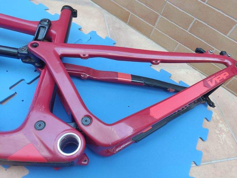 Tweedehands Santa Cruz Hightower CC X01 2017 Frameset 2017 Mountainbike — afbeelding 13 van 14
