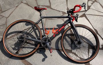 CUBE CROSS RACE PRO 2023 2023 Road & Gravel usato
