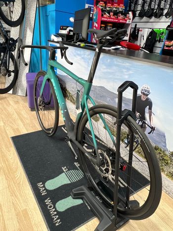 Used Bianchi Specialissima SRAM Force eTap AXS 2025 Road & Gravel, Green — image 8 of 8