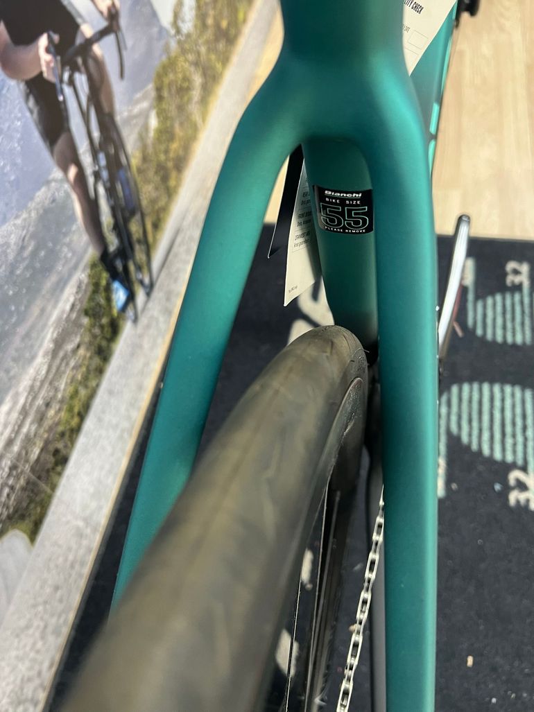 Used Bianchi Specialissima SRAM Force eTap AXS 2025 Road & Gravel, Green — image 5 of 8