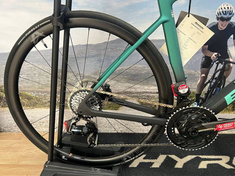 Used Bianchi Specialissima SRAM Force eTap AXS 2025 Road & Gravel, Green — image 4 of 8