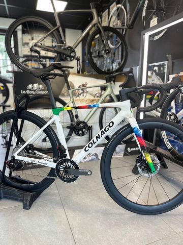 Colnago V5Rs Sram Force eTap AXS 2026 2026 Road & Gravel usato