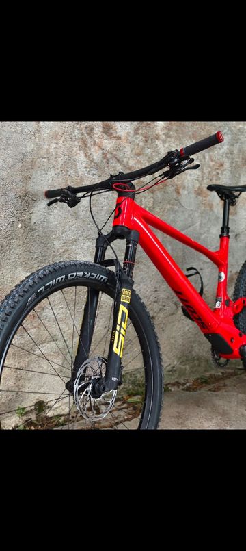 Used Scott Spark Shimano Deore XT 2024 Mountainbike, Red — image 2 of 7