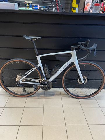 Scott Addict 20 2026 2026 Road & Gravel de segunda mano, Blanco — imagen 5 de 5