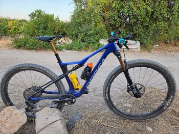 Gebrauchtes Orbea Oiz Shimano Deore XT Di2 2026 Mountainbike, Blau, 29 — Bild 2 von 28
