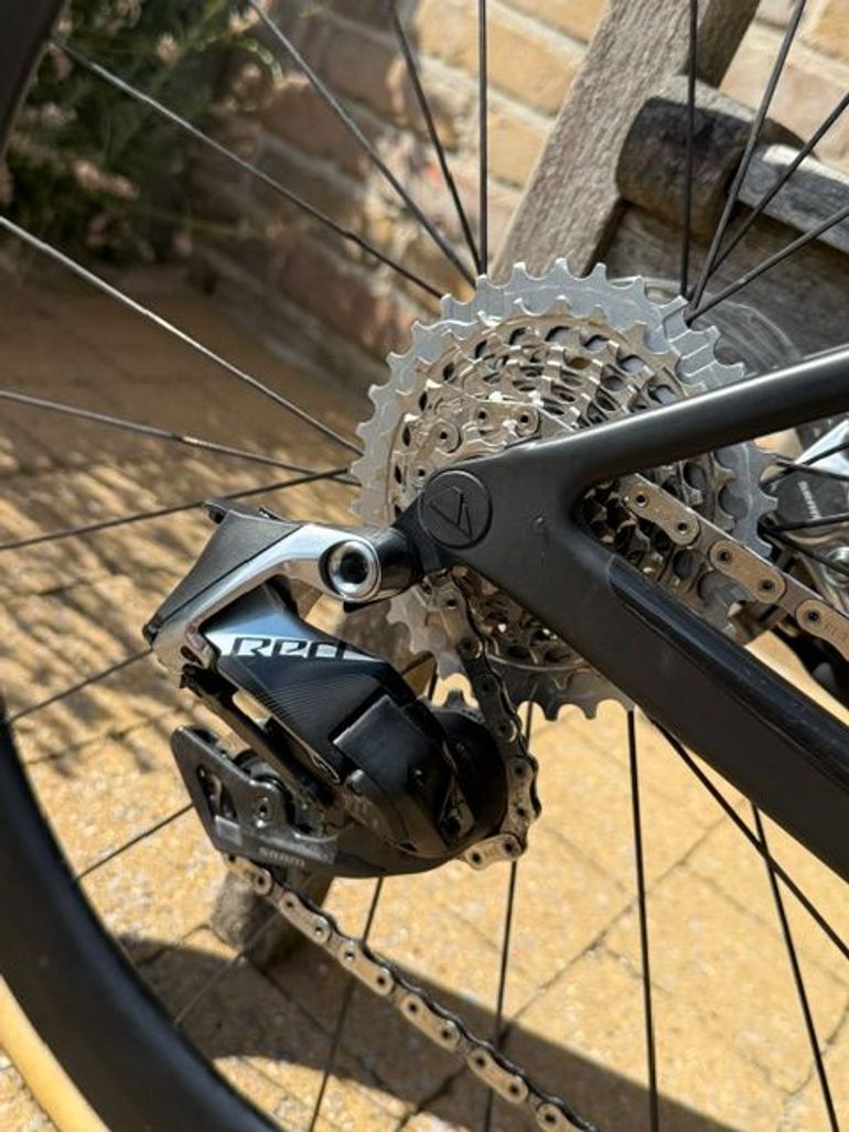 Canyon Ultimate CFR AXS 2023 2023 Road & Gravel usato, Nero — immagine 3 di 9