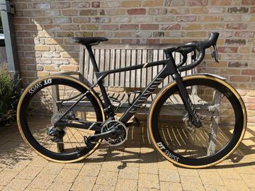 Brugt Canyon Ultimate SRAM Red eTap AXS 2025 Road & Gravel