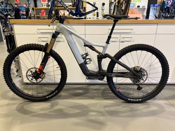 Käytetty Focus JAM² SL 8.8 2023 2023 Mountainbike — kuva 2 / 6