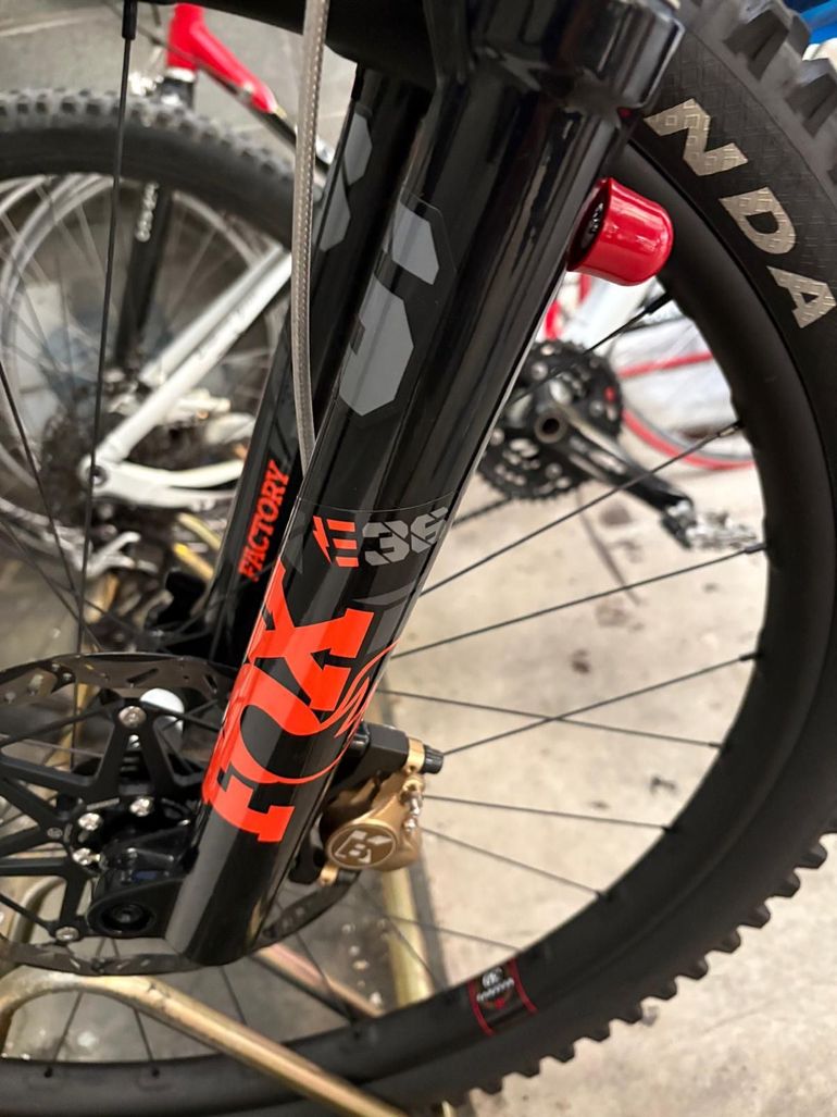 Brugt Focus JAM² SL 8.8 2023 2023 Mountainbike — billede 5 af 6