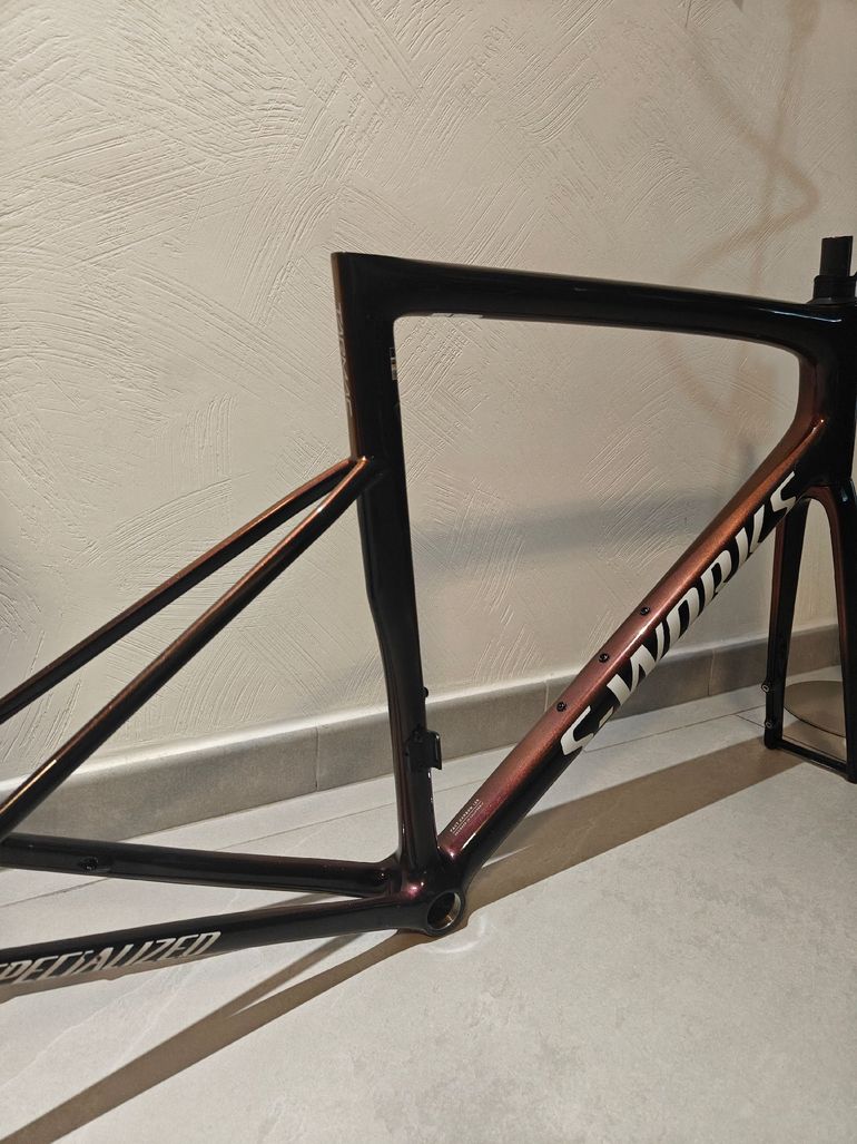 Used S Works Custom Frameset 2024 Road & Gravel, Purple — image 2 of 8