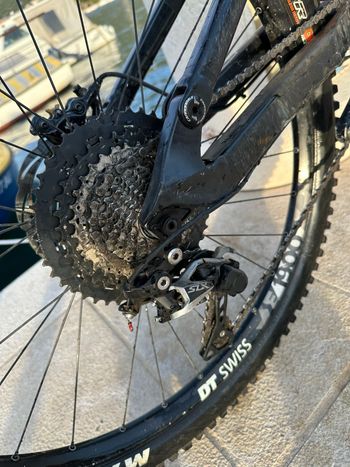 Used Cannondale Jekyll 4 2018 2018 Mountainbike, Black, 27.5 — image 5 of 9