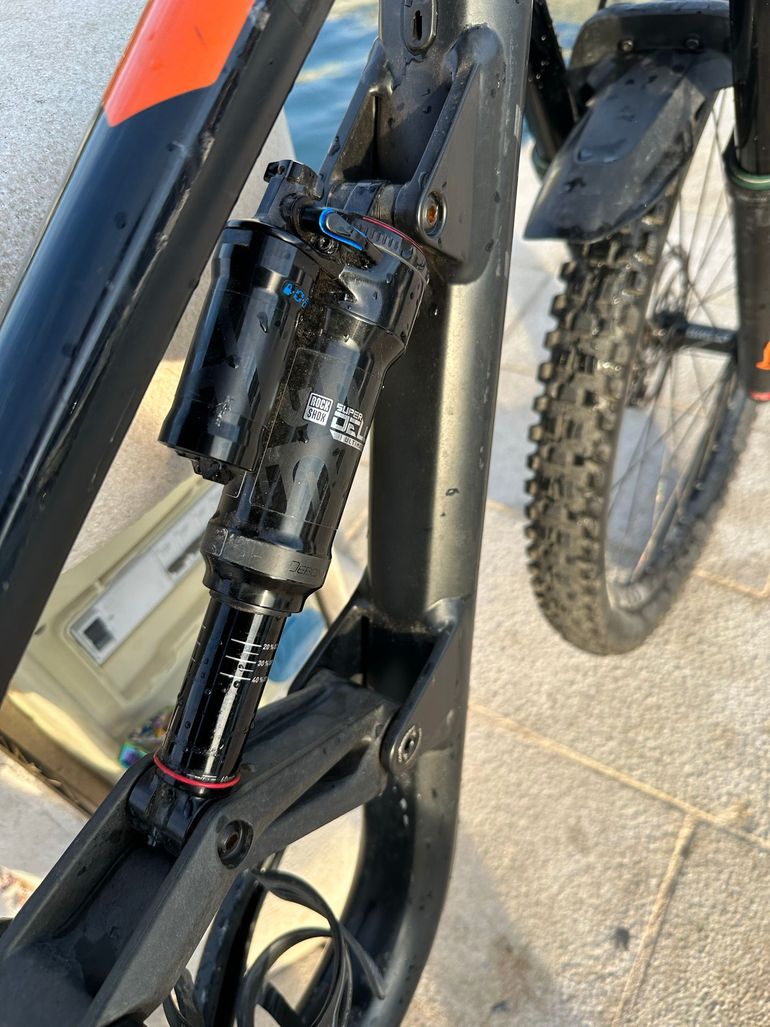 Used Cannondale Jekyll 4 2018 2018 Mountainbike, Black, 27.5 — image 3 of 9