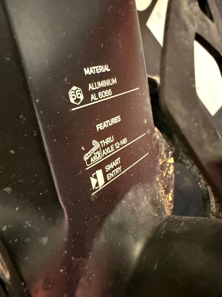 Merida EBIG.SEVEN 600 2019 Mountainbike usato, Grigio chiaro — immagine 11 di 13