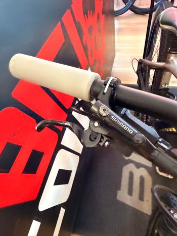 Merida EBIG.SEVEN 600 2019 Mountainbike usato, Grigio chiaro — immagine 13 di 13