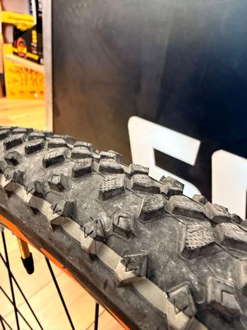 Tweedehands Leecougan Nitro MTB 2023 2023 Mountainbike — afbeelding 7 van 11